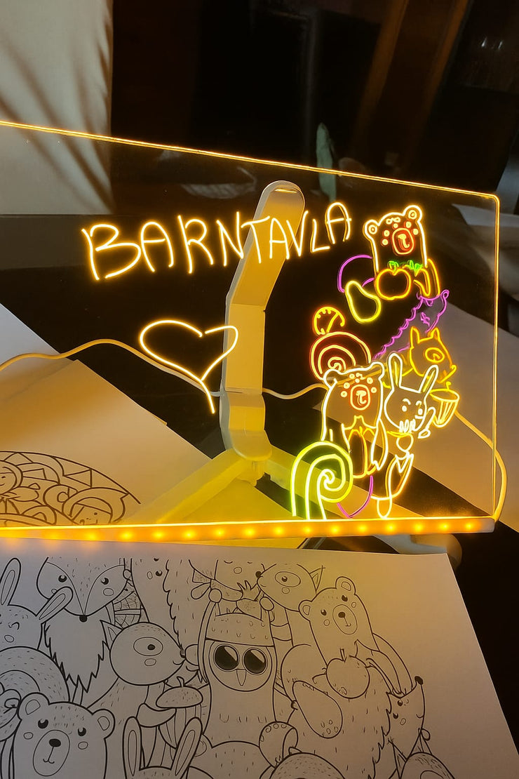 ✨ BarnTavla – Den magiska skrivtavlan som väcker kreativiteten ✨